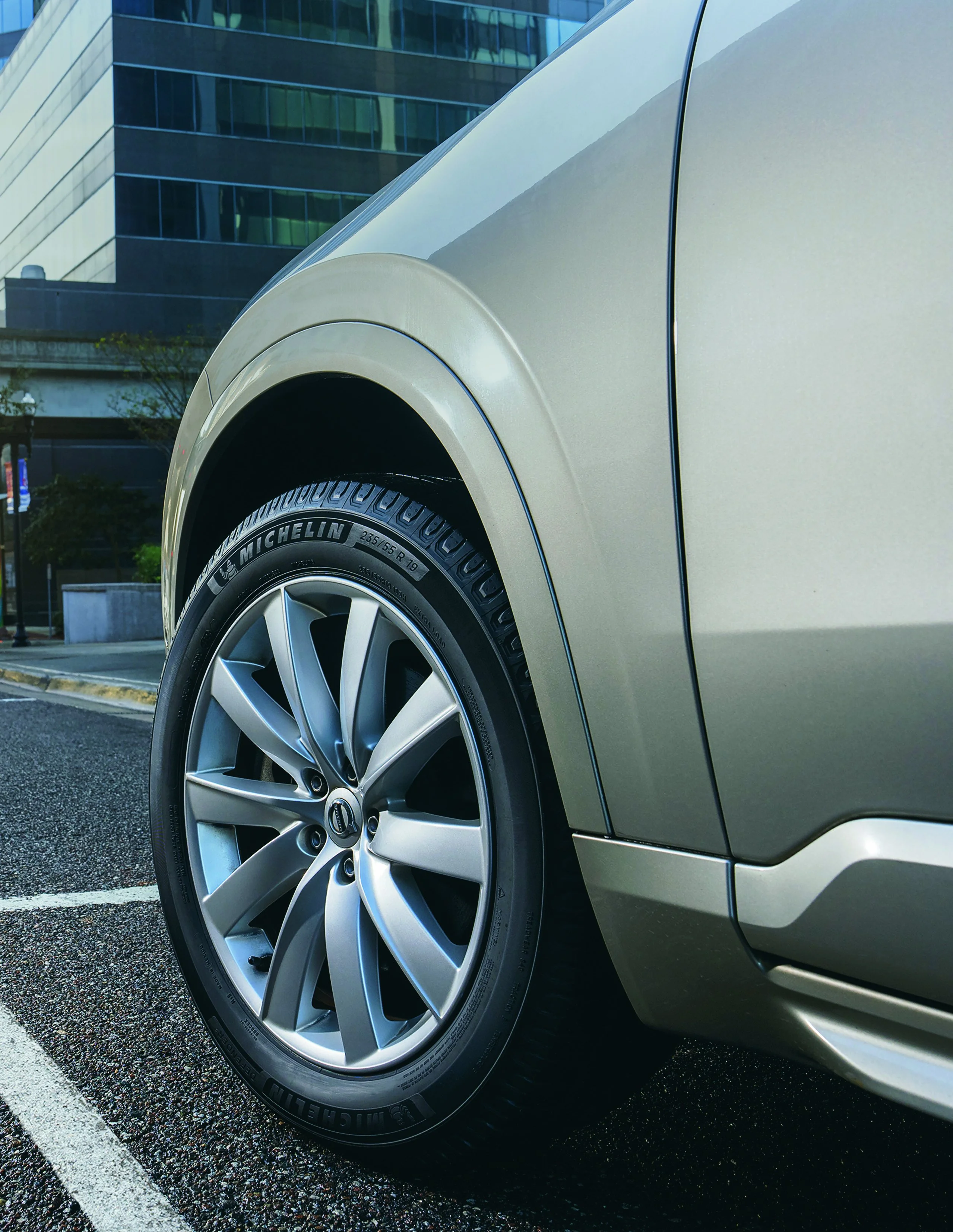 Car/Minivan/Crossover/SUV